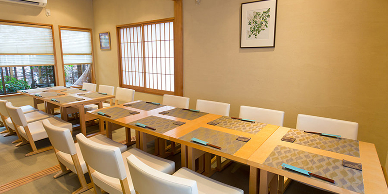 店舗のご案内